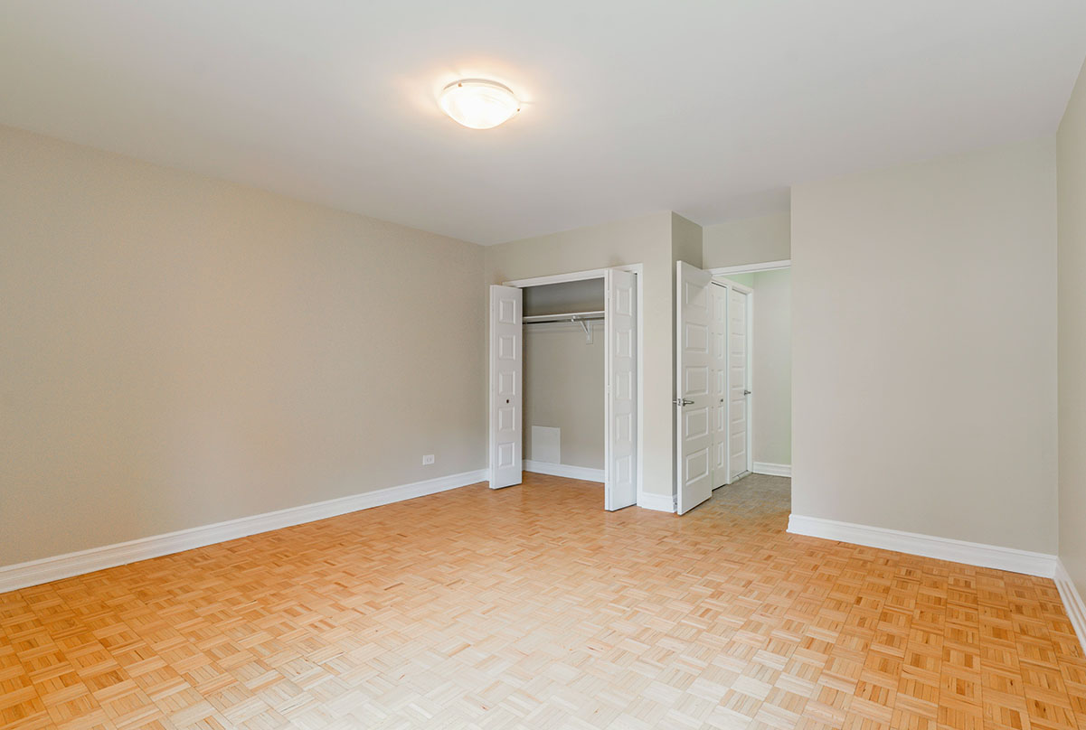 chateauneuf-apartment-bedroom-01