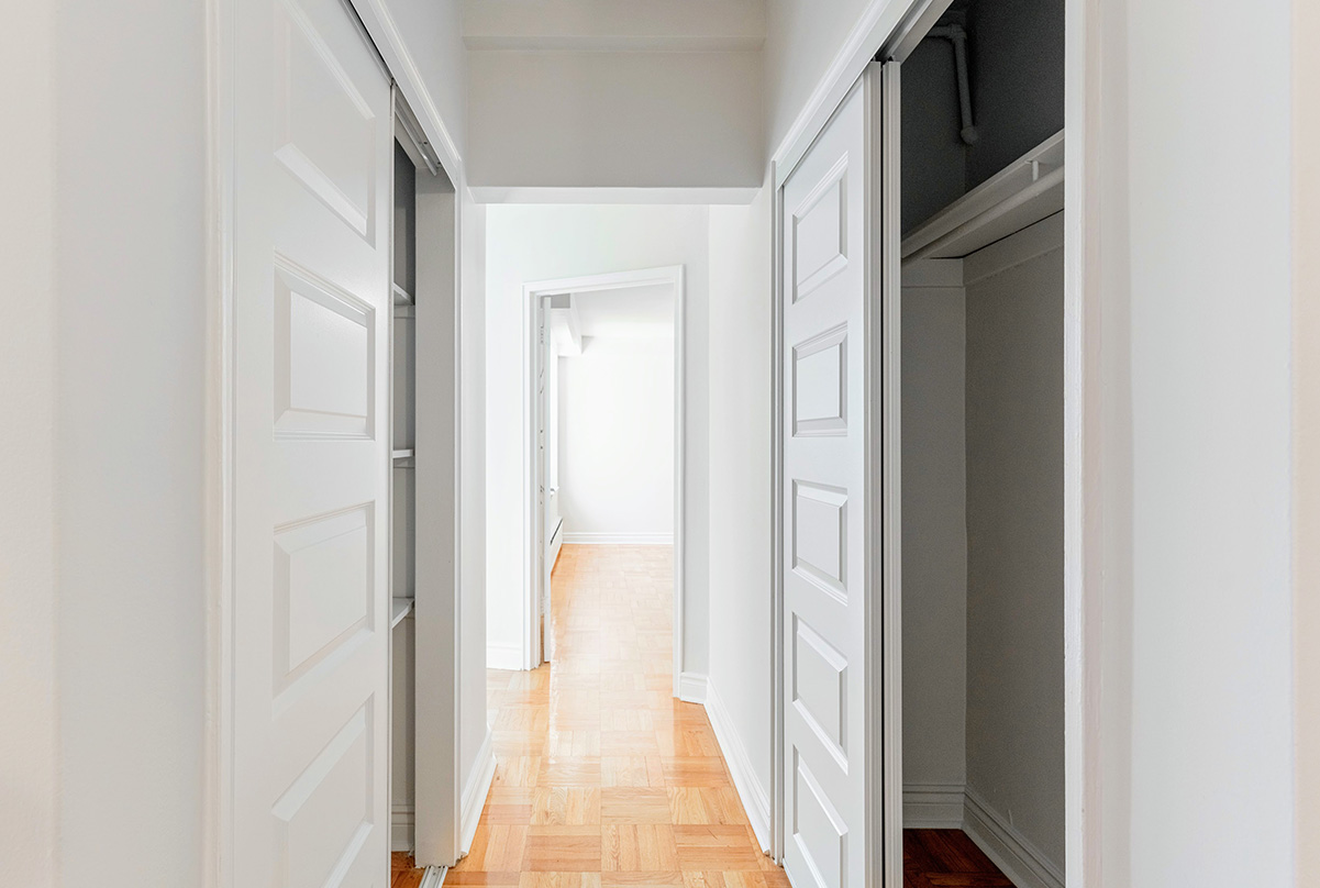 crillon-apartment-room2l-07